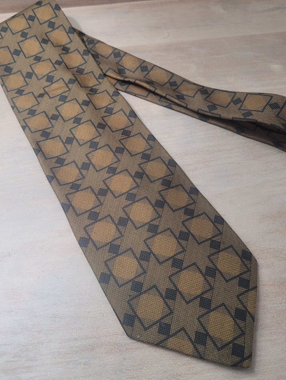 Giorgio Armani Men's Vintage 100% Silk Geometric Print Tie Brown Black Designer